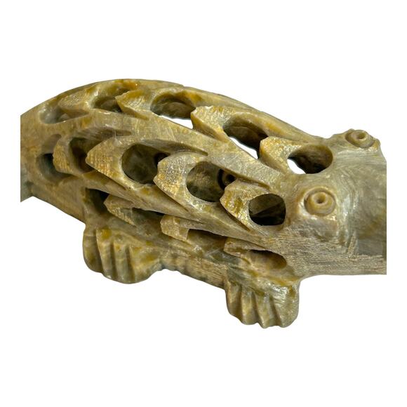 Hand Carved Soapstone Marble Alligator Crocodile Baby Inside Figurine Home Decor - Picture 2 of 8